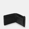 Cartera con acabado de goma