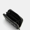 Cartera con tachuelas Cartera con tachuelas