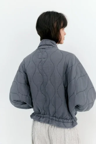 Chaqueta acolchada con cuello alto