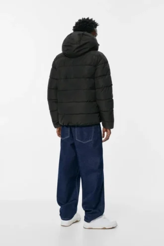 Chaqueta acolchada ligera con capucha