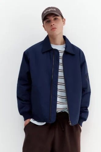 Chaqueta bomber con cuello de camisa