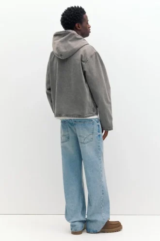 Chaqueta con capucha STWD