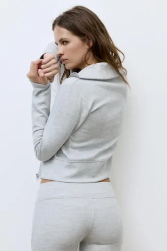 Chaqueta con cremallera