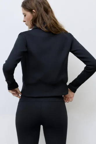 Chaqueta con cremallera