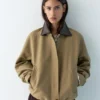 Chaqueta con cuello de imitación de piel Chaqueta con cuello de imitación de piel