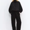 Chaqueta corta con efecto nailon Chaqueta corta con efecto nailon