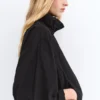 Chaqueta corta con efecto nailon Chaqueta corta con efecto nailon