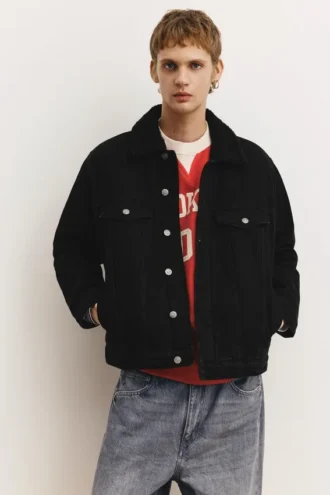 Chaqueta vaquera con cuello de piel sintética Chaqueta vaquera con cuello de piel sintética