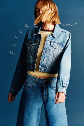 Chaqueta vaquera corta