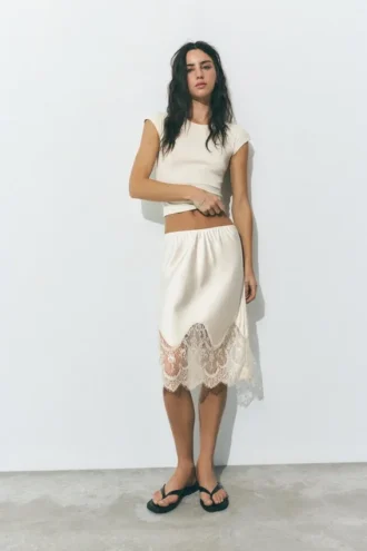 Falda midi estilo lencería