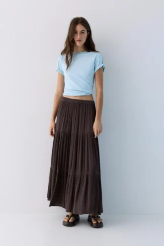 Falda midi fluida con paneles