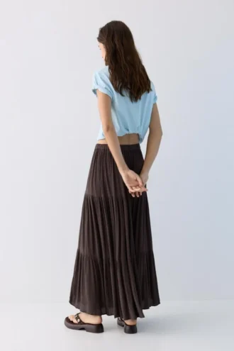 Falda midi fluida con paneles