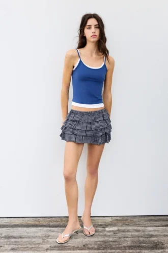 Falda-pantalón a cuadros con volantes Falda-pantalón a cuadros con volantes