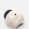 Gorra con silueta urbana