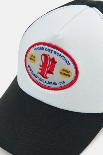 Gorra de camionero con parche