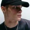 Gorra de pana negra