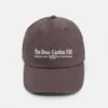 Gorra marrón bordada