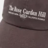 Gorra marrón bordada