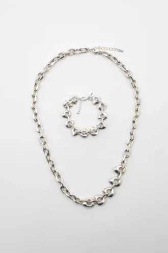 Lote de collares y pulsera