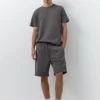 Pack de pantalones cortos tipo jogger y camisetas Pack de pantalones cortos tipo jogger y camisetas
