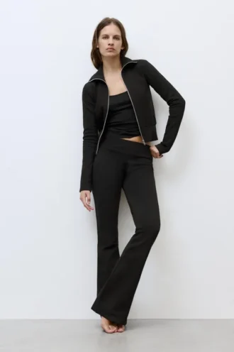 Pantalones acampanados
