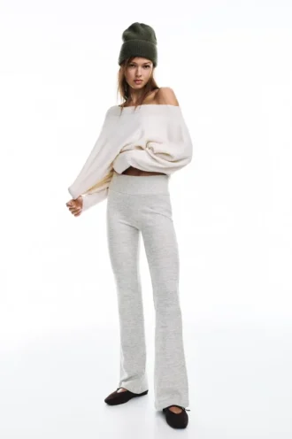 Pantalones acampanados de tacto suave