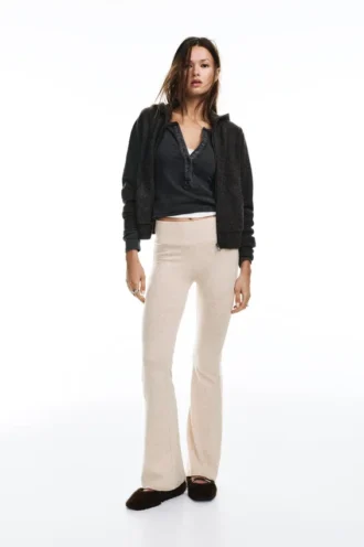 Pantalones acampanados de tacto suave