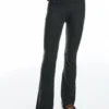 Pantalones acampanados de tacto suave
