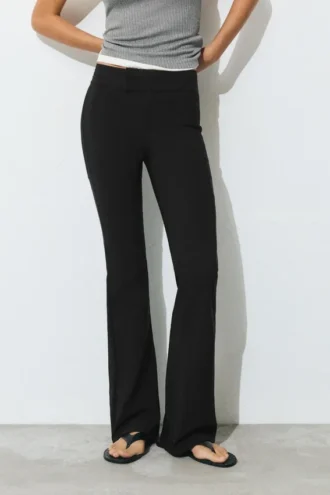 Pantalones bootcut de talle medio