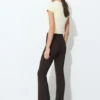 Pantalones bootcut de talle medio