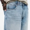 Pantalones cortos de vaquero estilo skater Pantalones cortos de vaquero estilo skater