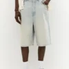Pantalones cortos de vaquero estilo skater Pantalones cortos de vaquero estilo skater