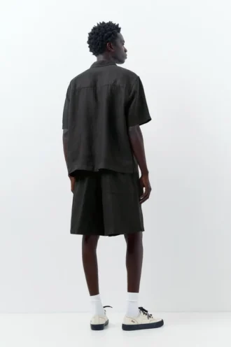 Pantalones Cortos tipo Bermudas 100 % lino