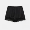 Pantalones Cortos tipo camisola con ribete de encaje Pantalones Cortos tipo camisola con ribete de encaje