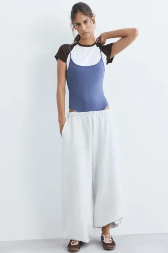 Pantalones de chándal de pierna ancha con bajo ajustable
