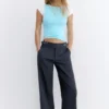Pantalones de cintura ancha con hebilla Pantalones de cintura ancha con hebilla