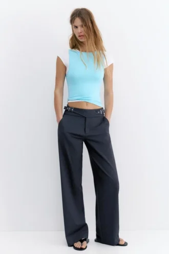 Pantalones de cintura ancha con hebilla