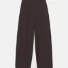 Pantalones de corte recto con pinzas