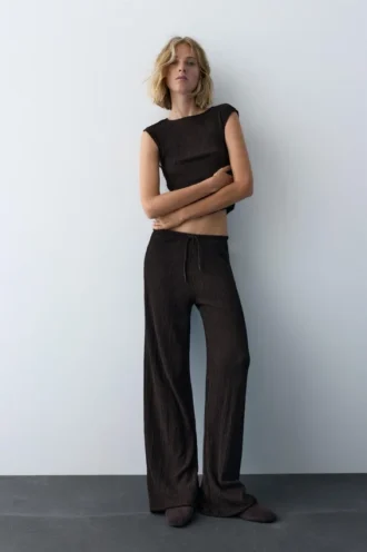 Pantalones de crepé de pierna ancha