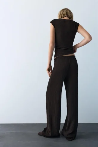Pantalones de crepé de pierna ancha