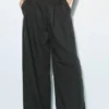 Pantalones de pierna ancha con doble pinza Pantalones de pierna ancha con doble pinza
