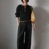 Pantalones de pierna ancha con doble pinza Pantalones de pierna ancha con doble pinza