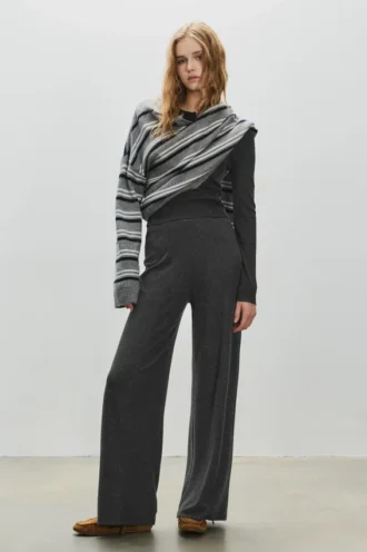Pantalones de pierna ancha y tacto suave