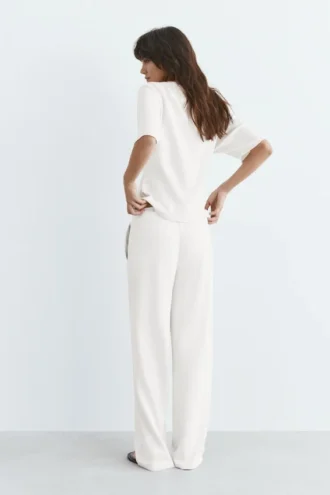 Pantalones de pierna ancha y tacto suave