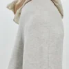 Pantalones de pierna ancha y tacto suave Pantalones de pierna ancha y tacto suave