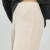 Pantalones de pierna ancha y tacto suave Pantalones de pierna ancha y tacto suave