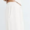 Pantalones de pierna ancha y tacto suave Pantalones de pierna ancha y tacto suave