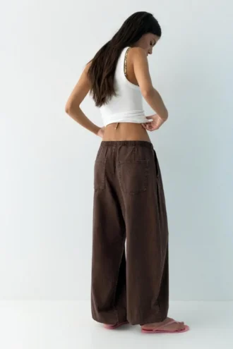 Pantalones de tiro bajo con cintura elástica