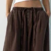 Pantalones de tiro bajo con cintura elástica Pantalones de tiro bajo con cintura elástica