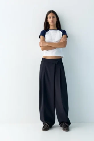 Pantalones elegantes con cintura cruzada